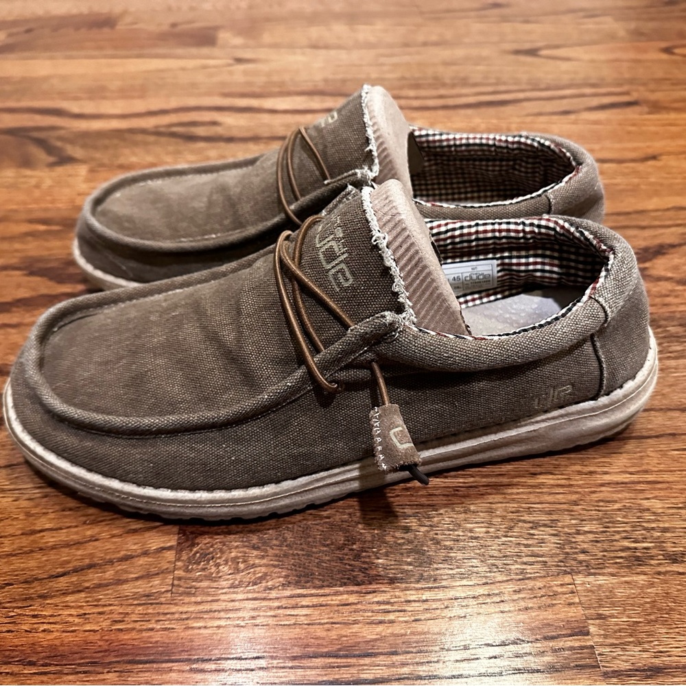 HEY DUDE - Canvass Wally Nut Slip On, Men’s Size 12